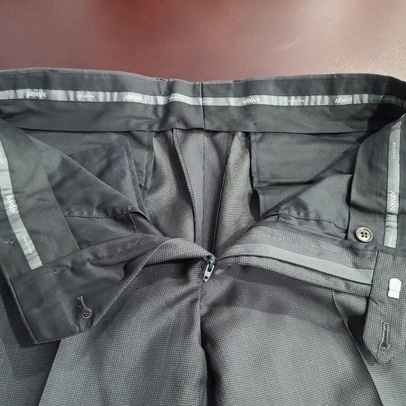 ARMANI COLLEZIONI Wool Single-Breasted Suit - Picture 15 of 16